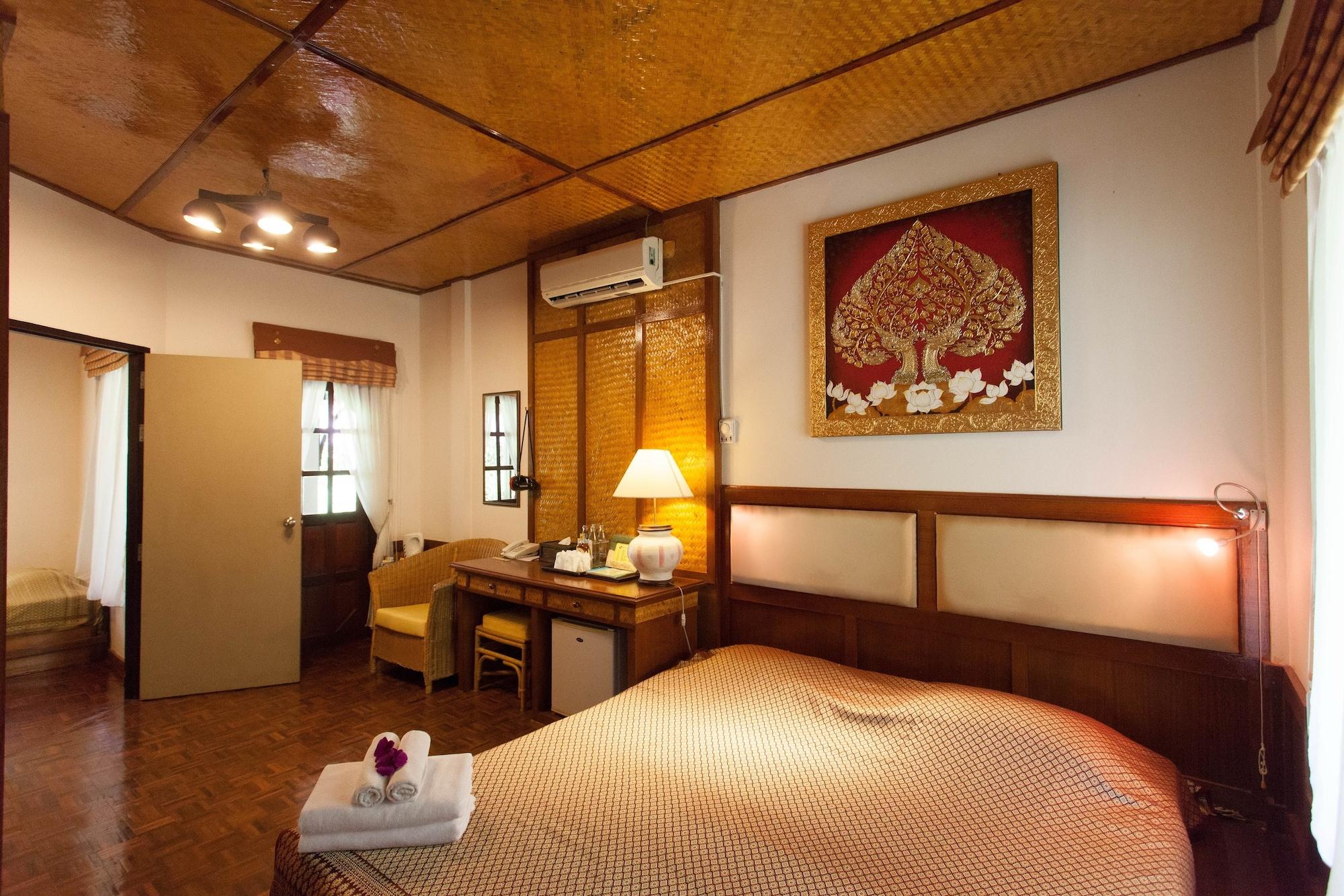 Coral Hotel Bangsaphan Bang Saphan Bagian luar foto