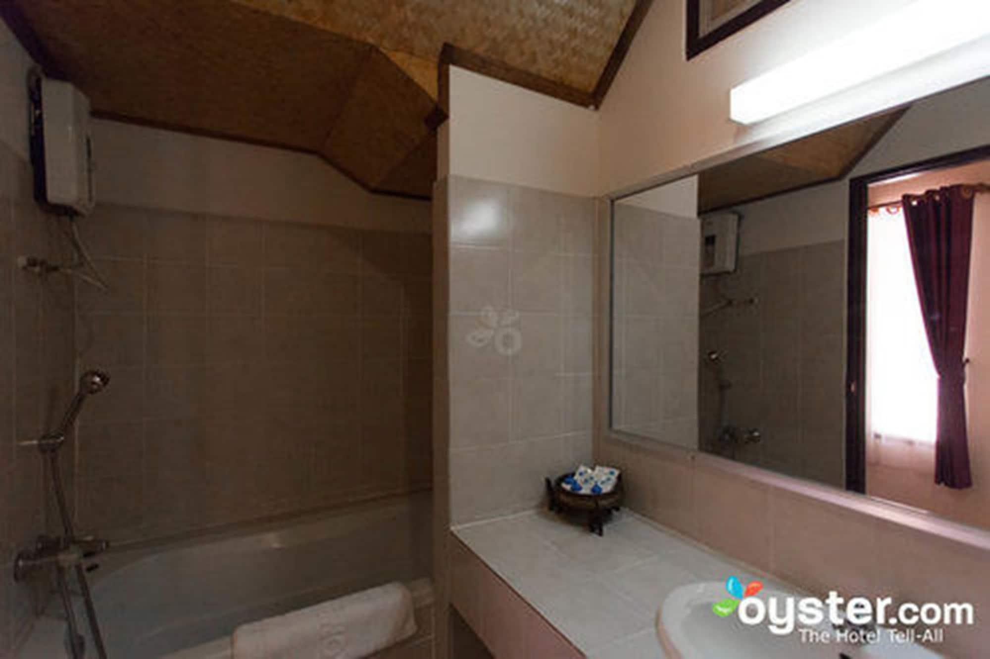 Coral Hotel Bangsaphan Bang Saphan Bagian luar foto