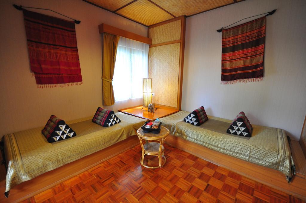 Coral Hotel Bangsaphan Bang Saphan Bagian luar foto