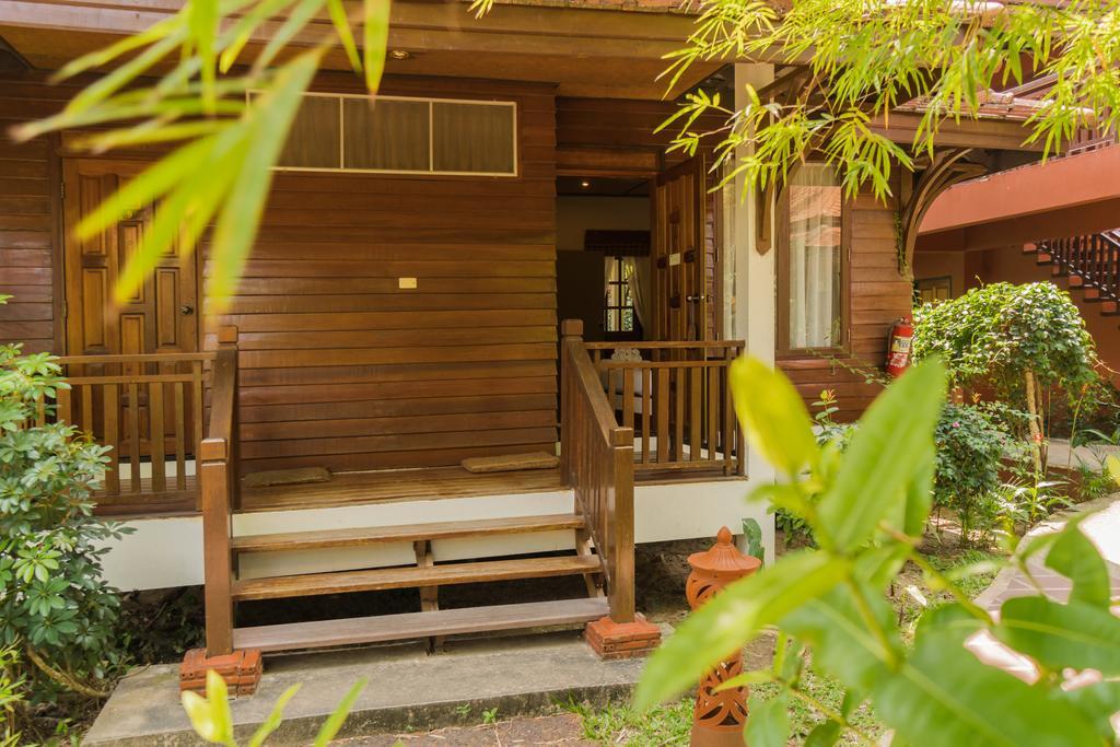 Coral Hotel Bangsaphan Bang Saphan Bagian luar foto