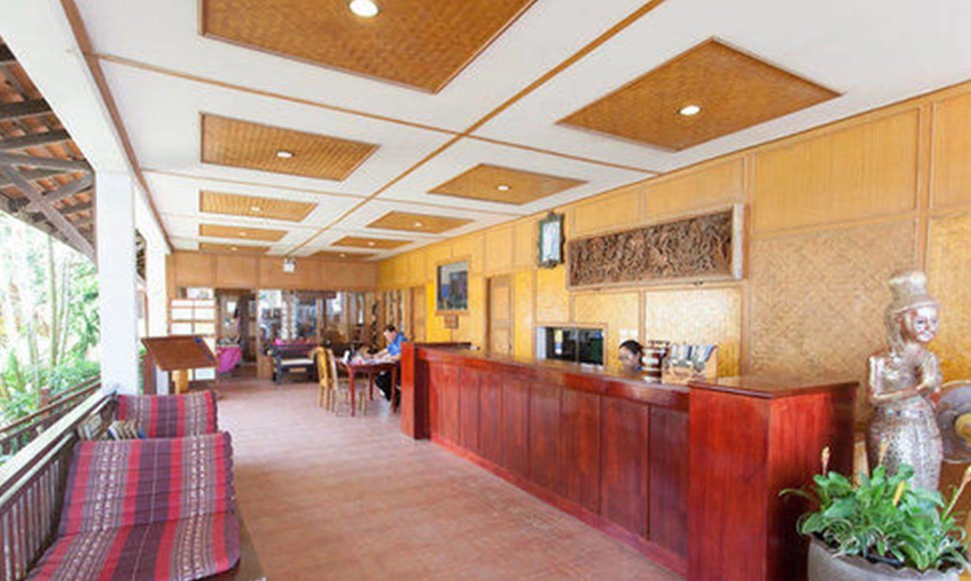 Coral Hotel Bangsaphan Bang Saphan Bagian luar foto