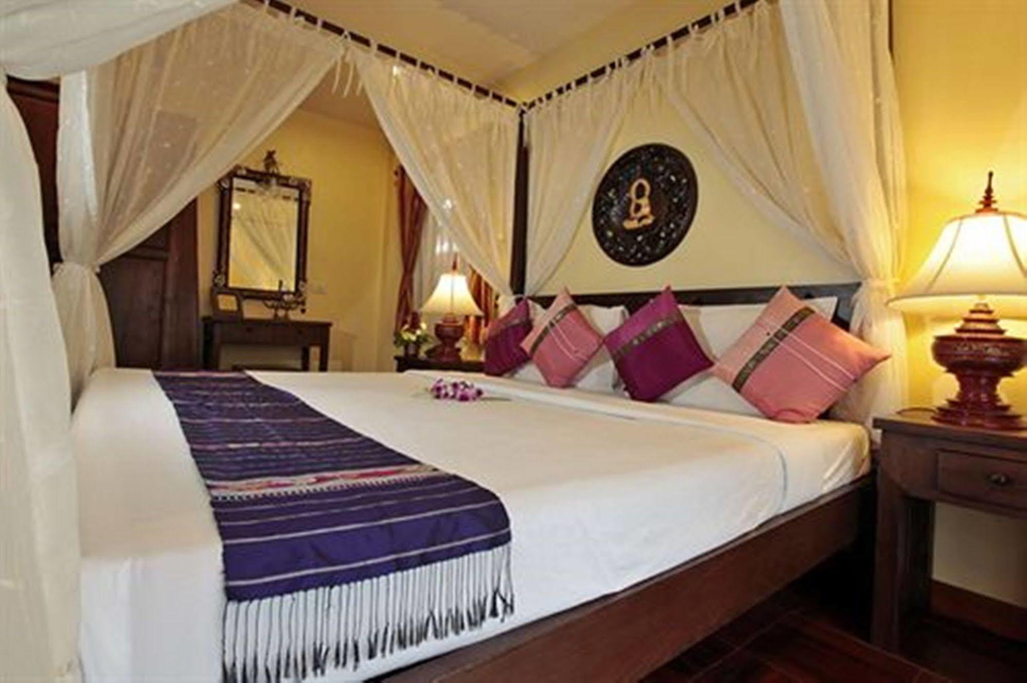 Coral Hotel Bangsaphan Bang Saphan Bagian luar foto